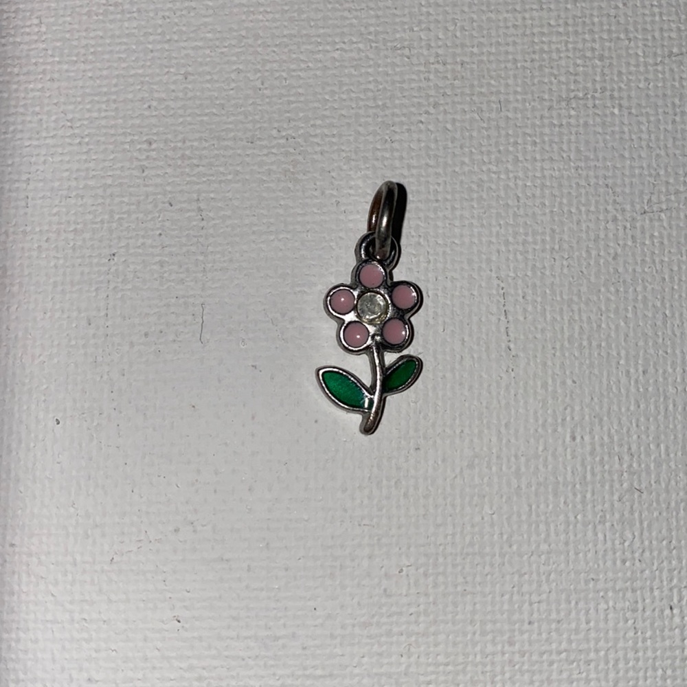 Flow charm
